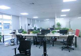 光伏新能源拉伸机械手价格